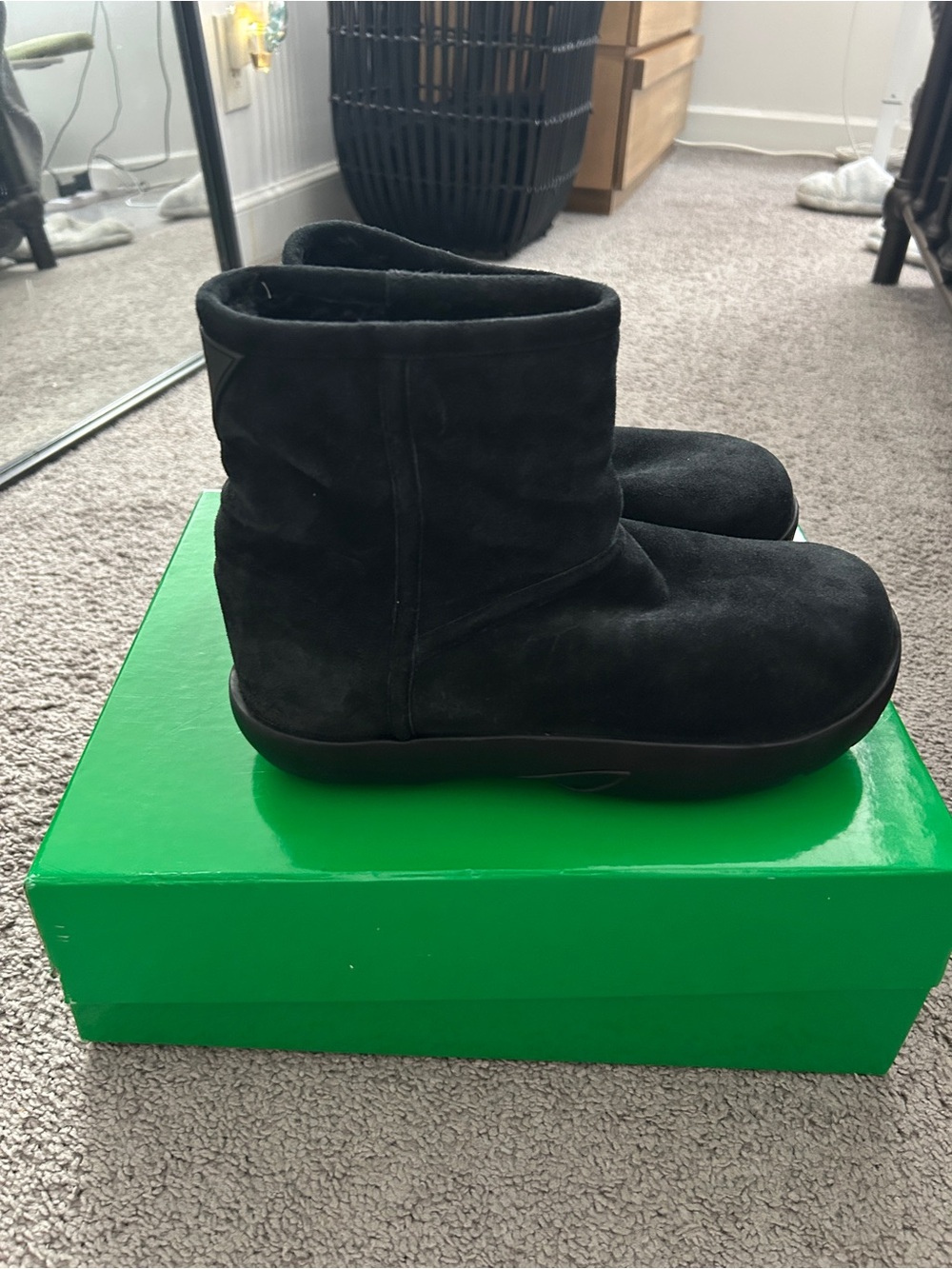 Bottega Veneta Black Suede Logo Ankle Boot on Green Box - Picture 5 of 12